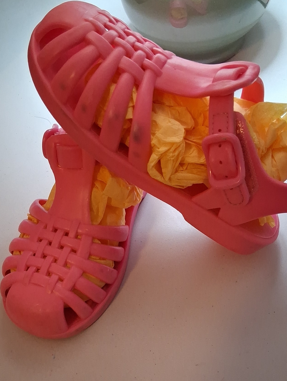 The Children's Place Pink Jelly Water Sandals Size 9.